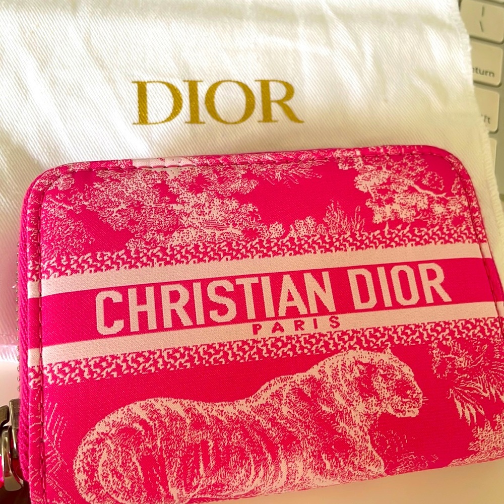 DiorTravel Detachable Card Holder - Picture 1 of 2